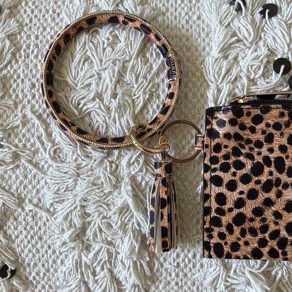 Wristlet handbag - Picture 2 of 4